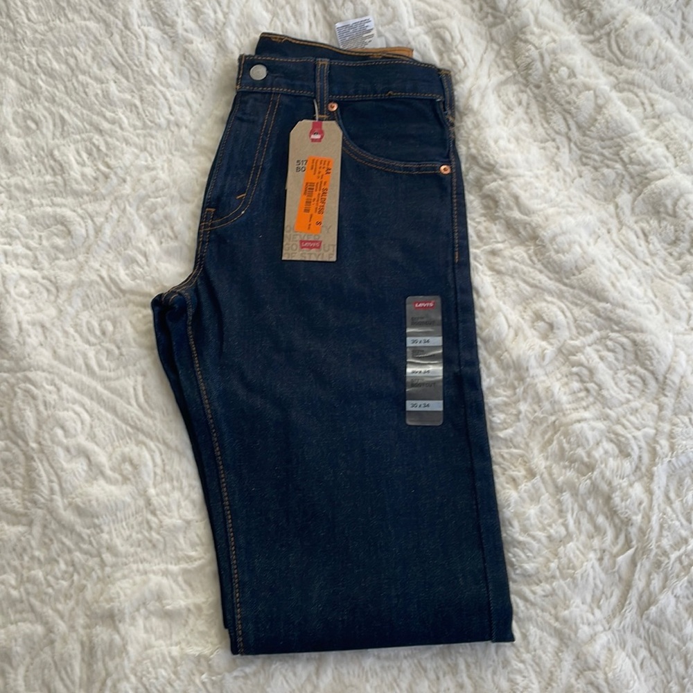 🆕 Levi Jeans 517 Bootcut leg 30X34